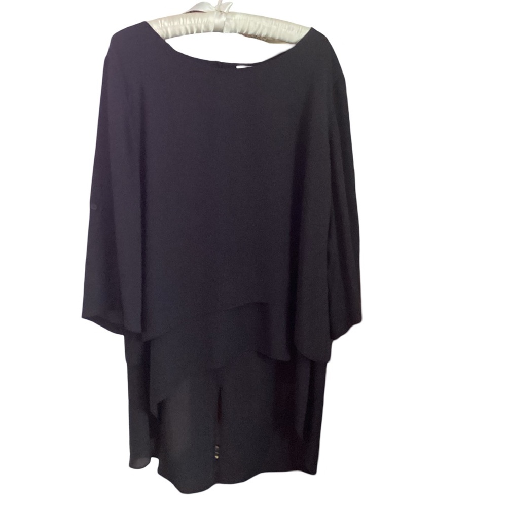🌼 Chico’s Elegant Black Layered Long Top Size 16-18